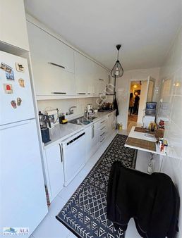 Karşıyaka Dedebaşı Mah Gün Sazak Bulv Satılık 3+1 Daire