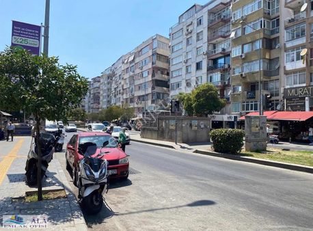 Üçyol Metro Yanı 3+1 Çift Cephe Satılık Daire