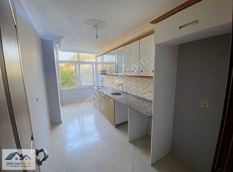 Didim Cumhuriyet Mahallesi 2+1 Ayrı Mutfak Geniş Balkonlu Daire
