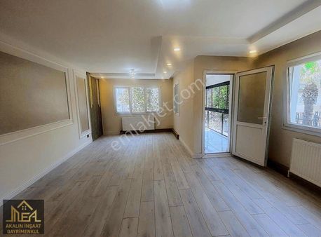 Göztepe De Metro Yanı 3+1 Köşe Konumlu Çift Cephe Daire