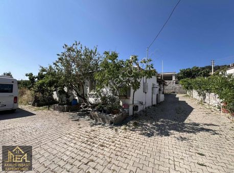 Akalın'dan Manzaralı 4 Villalık Köy İçi Otoyol Çıkışı