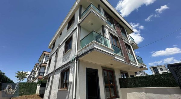 ▃▅▇ Eymen Emlak ▇▅▃ Merkeze Ve Denize Yakın Lüx 4+1 Villa