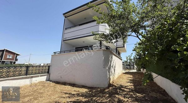 ▃▅▇ Eymen Emlak ▇▅▃ Geniş Bahçeli Merkezi Konumda İskanlı Villa