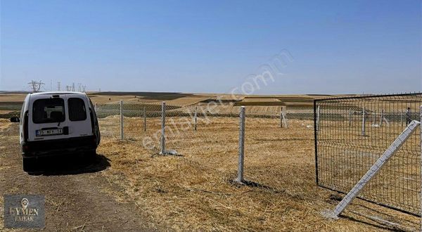 Köy İçi Çevirli Çeşmeli Satılık