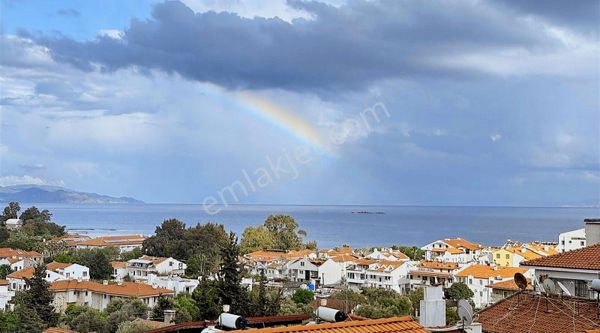 Startkey Pelit Datça Merkezde Deniz Manzaralı İkiz Villa