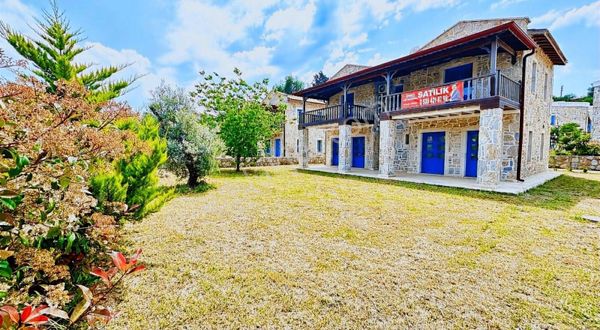 Startkey Eski Datça'da Müstakil 505 M2 Arsa Paylı 3+1 Taş Villa