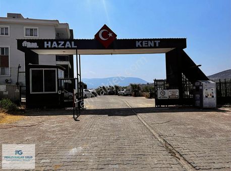 Pehlevanlar'dan Hazalkent Sitesinde Arakat Havuzlu 3+1 Daire