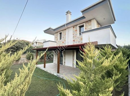 Startkey Eski Datça'da Tam Müstakil Satılık 3+1 Taş Vila