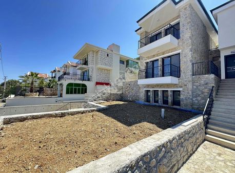 Startkey Datça Çevre Yolunda Kapanmaz Deniz Manzaralı 4+1 Villa
