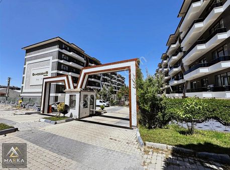 Marka'dan Bölcek'te Bahçeşehir Konaklarında Site İçi 4+1 Daire