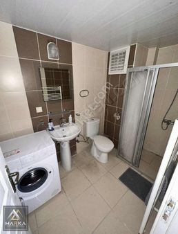 Marka'dan Merkez Laleli Camii M Plus Arkası Arakat Eşyalı 1+1