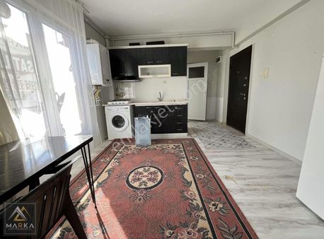 Marka'dan Sporkent'te 80.yıl Okul Arkası G.cephe Eşyalı 2+0