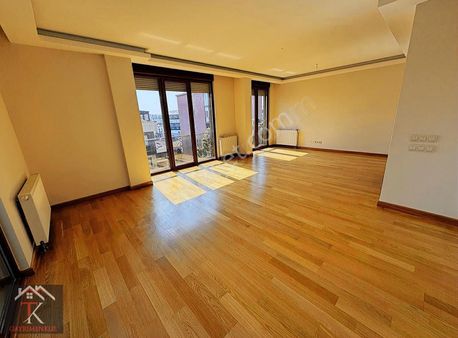 Tk'dan Tek Yetkili Bağdata 1 Sokak Yakınlıkta Dubleks Daire