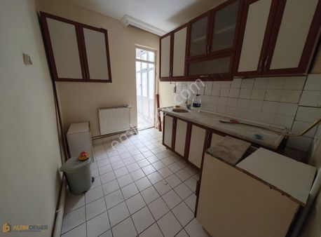 Altın Değer Gayrimenkul'den Cumhuriyet Mahallesi Satılık Daire