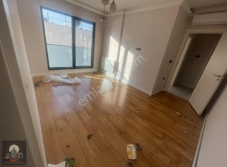 Mahmutbey Metro İstasyonu Çıkışında Lüx Ful +daire İçin