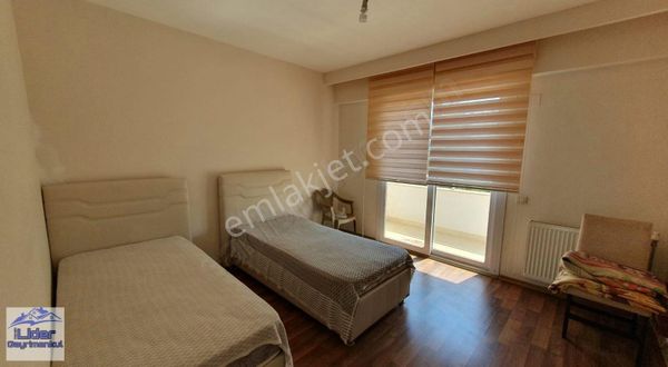 Acill Mezitli Tecede Havuzlu Ara Kat Satılık