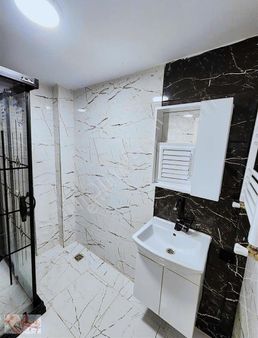 Kocamustafapaşa Hacıkadın Caddesi Satılık Bahçe Kati Daire