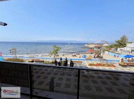 Güzelyalı Merkezde Denize Sıfır Lüx Fırsat Daire