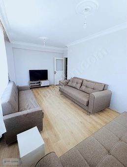 Satılık 2+1 Bakımlı Geniş Daire Güney Cephe Cadde Üzeri