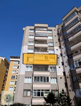 Özden Gayrimenkulden Nihatbey Caddesi'nde Satılık 3+1 Daire