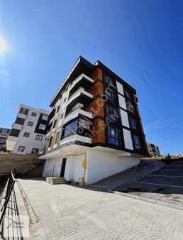 Emlak Sanatı | Toplu Konut Bulvarı Yerden Isıtma Cam Balkon 1+1