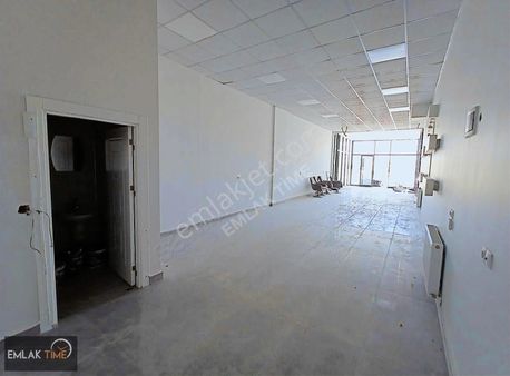 Zirve Caddesin De 100 Mt Dükkan