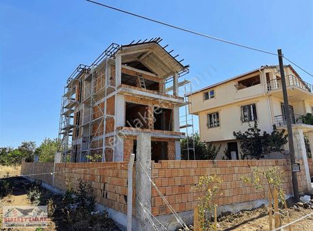 Denize Yürüme Mesafesindeki Müstakil Arsa Acil Satılık