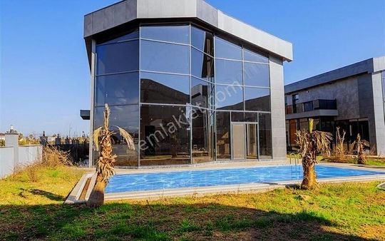 6+1 Müstakil Villa / Büyük Geniş