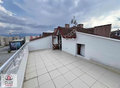 Düzce Konut Emlak | Sancaklar | Kiralık 4+1 Geniş Teraslı Dublex