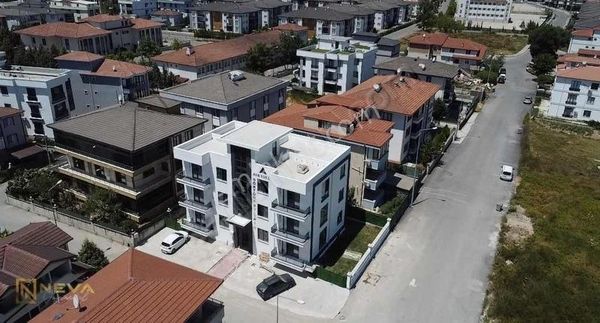 Serdivan Yazlık'ta Oturuma Hazır Satılık 2+1 Daire
