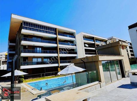 Kuşadası 2+1 105 M2 3 Banyo Wc Sosyal Tesisli Konsept Daire