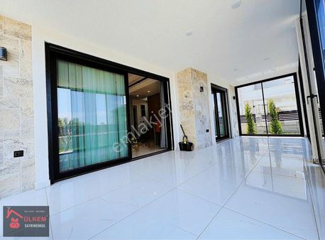 Davutlarda Denize Yakın Müstakil Özel Havuzlu Sıfır Villa