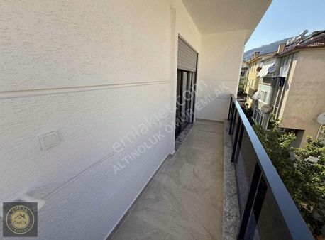 Ömür Emlak'tan Altınoluk Merkezde 1+1 Sıfır Daire