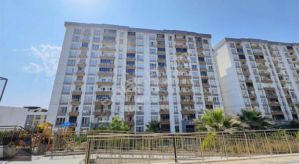 Beylikdüzü Huzurlu Marmara Sitesinde 4+1 Kiralık Daire