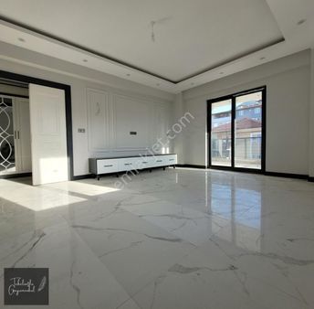 Tekelioğlu Gayrimenkulden Bağbaşı Yeniyol Üstü Sıfır Lüks Daire