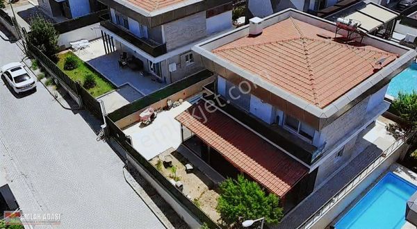 Kuşadası Kadınlar Denizi Müstakil Havuzlu Satılık 4+1 Dubleks