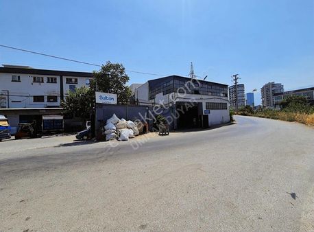 Bursa Osmangazi Yalova Yolu Üzerinde 1235m2 Kiralık Depo İşyeri