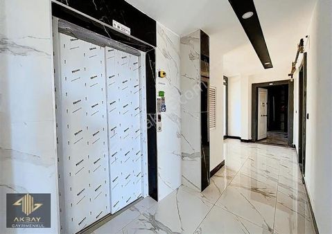 3 Bloklu İskanlı Oturum Başlayan Havuz Fitness Özellikli Site