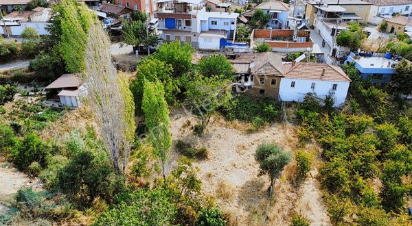 Kemalpaşa Sarılarda 671.84m2 Köy İçi Bahçe