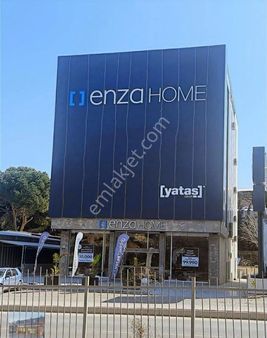 Kusadası Ana Yol Üstü Satılık 6 Katlı Magaza