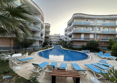 Kuşadası Değirmendere Mah. Site İçinde 1+1 Yaşam Fırsatı!