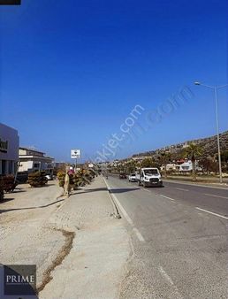 Kuşadası Ana Yol Ustu Satılık İş Yeri