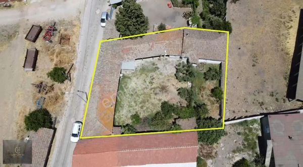 670m2 Arsa İçerisinde Çok Amaçlı Kullanım Alanı !