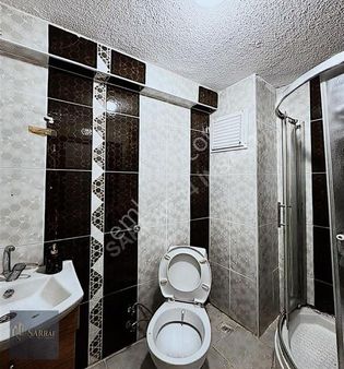 Sarraf Yapıdan Beylikdüzü Cumhuriyette Merkezi Konumda 2+1 Daire