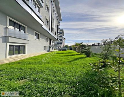 Beylikdüzü'nde Site İçinde Konforlu Ve Şık 2+1 Bahçe Kat Daire