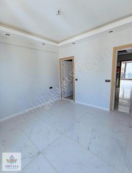 Şemikler'de Ebebeyn Banyolu Geniş 2+1 Daire