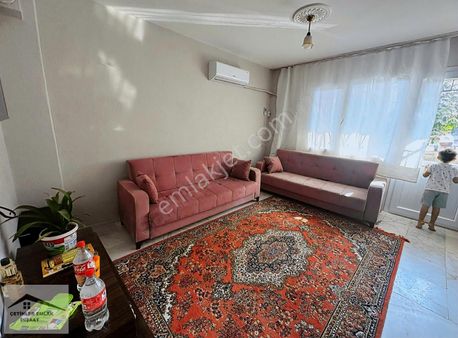 İzmir Karabağlar Peker Mah.de Satılık 2+1 Daire