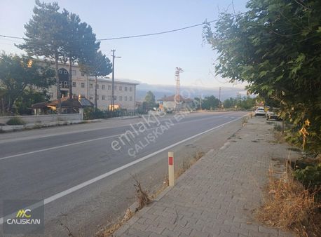 Pazar'da Üniversite Karşısı Satılık 295 M2 İmarlı Arsa