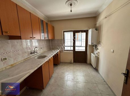 Yeşilbayır'da Merkezi Konumda 2+1 Fırsat Daire