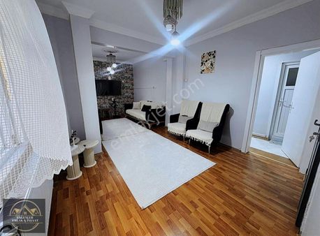 Esenler Oruçreis'de Acil Satılık Aynı Binada 3 Daire